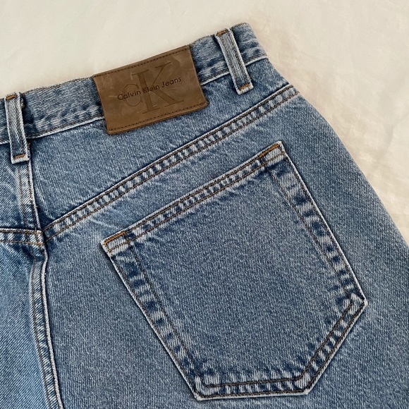90’s Calvin Klein Vintage Stonewash Easy Fit Dad Jeans - Picture 7 of 15